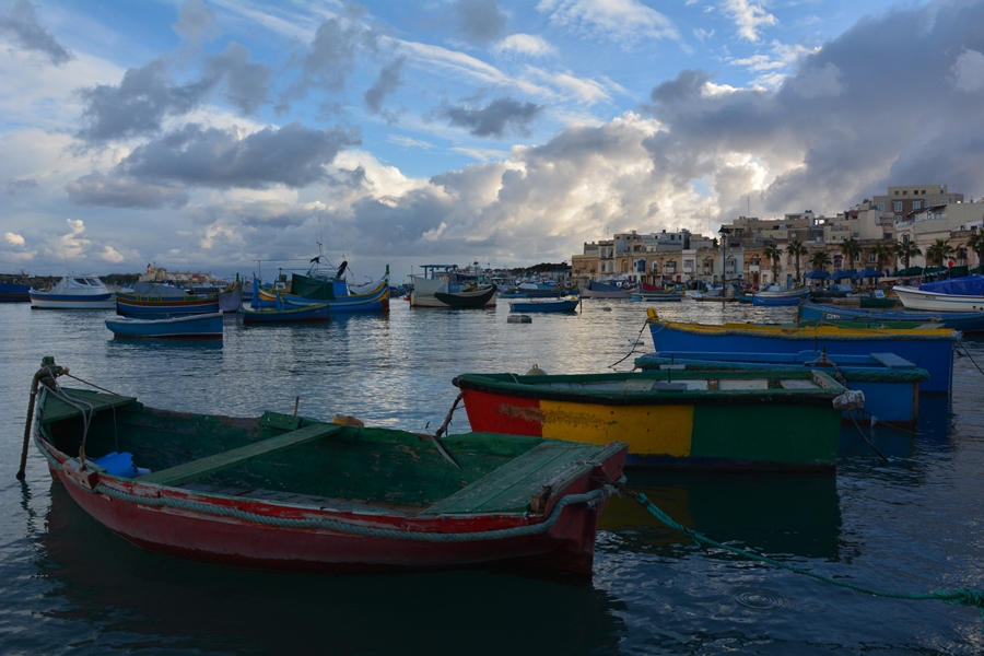 Bój się oka – kolorowe łodzie Malty w Marsaxlokk i Marsaskala