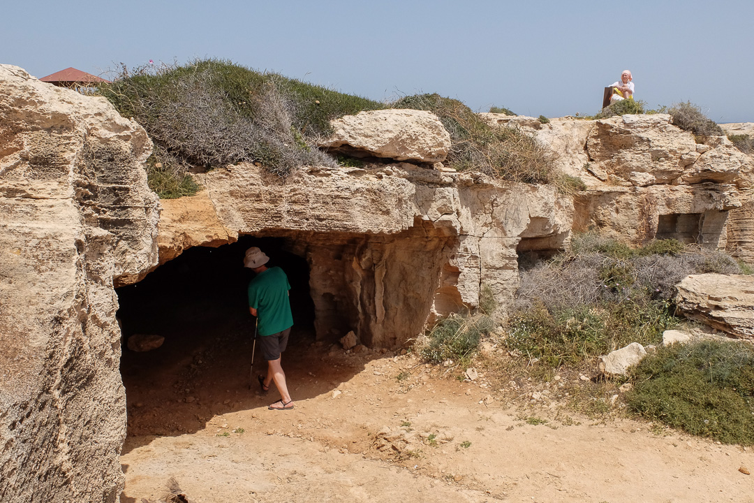 Jaskinia Cyklopów, Cypr